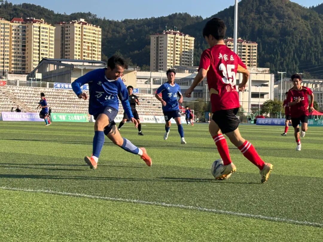 关于火爆对决再掀波澜,足球赛事燃情开战的信息 关于火爆对决再掀波澜,足球赛事燃情开战的信息