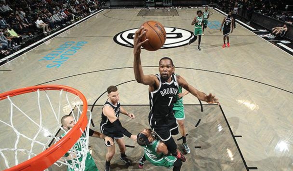 火箭队外线手感不佳，领先优势被逆转遭遇两连败的简单介绍