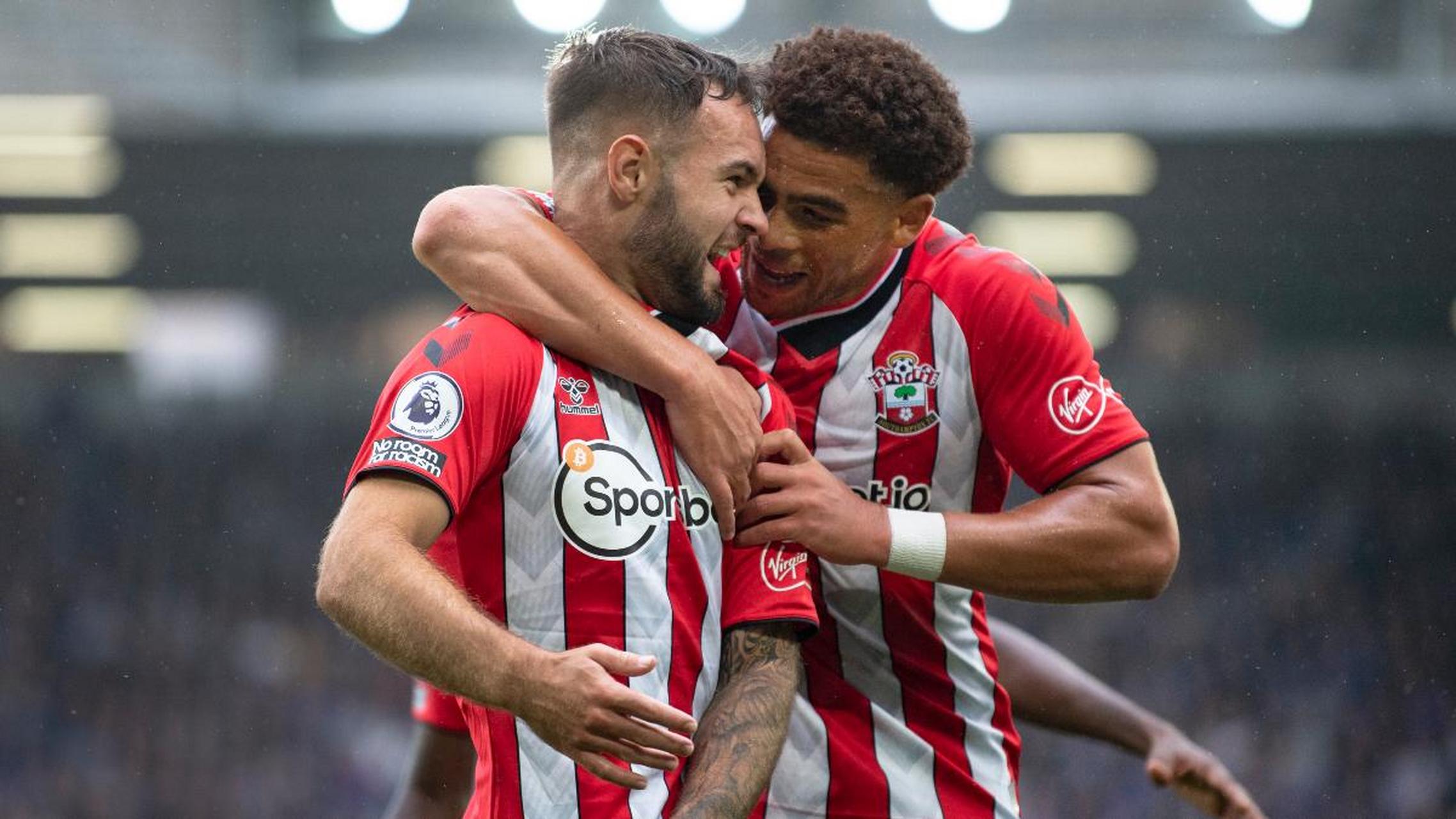 开云官方入口-南安普顿客场憾平伯恩利保住不败(南安普顿伯恩利比分预测)